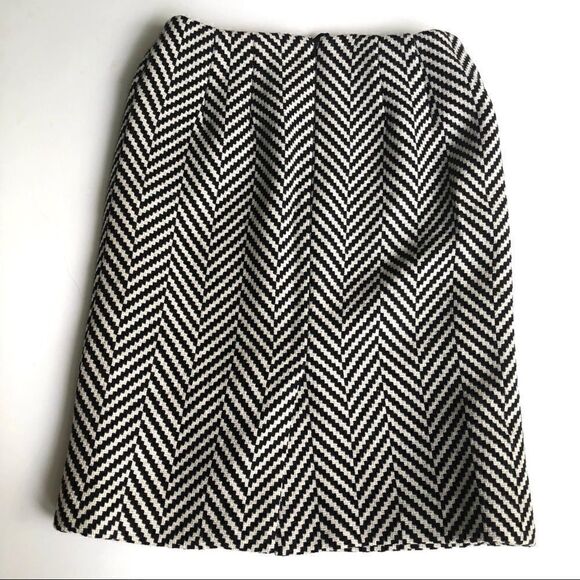 TALBOTS WOOL TWEED V DESIGN LINED SKIRT - Picture 2 of 6